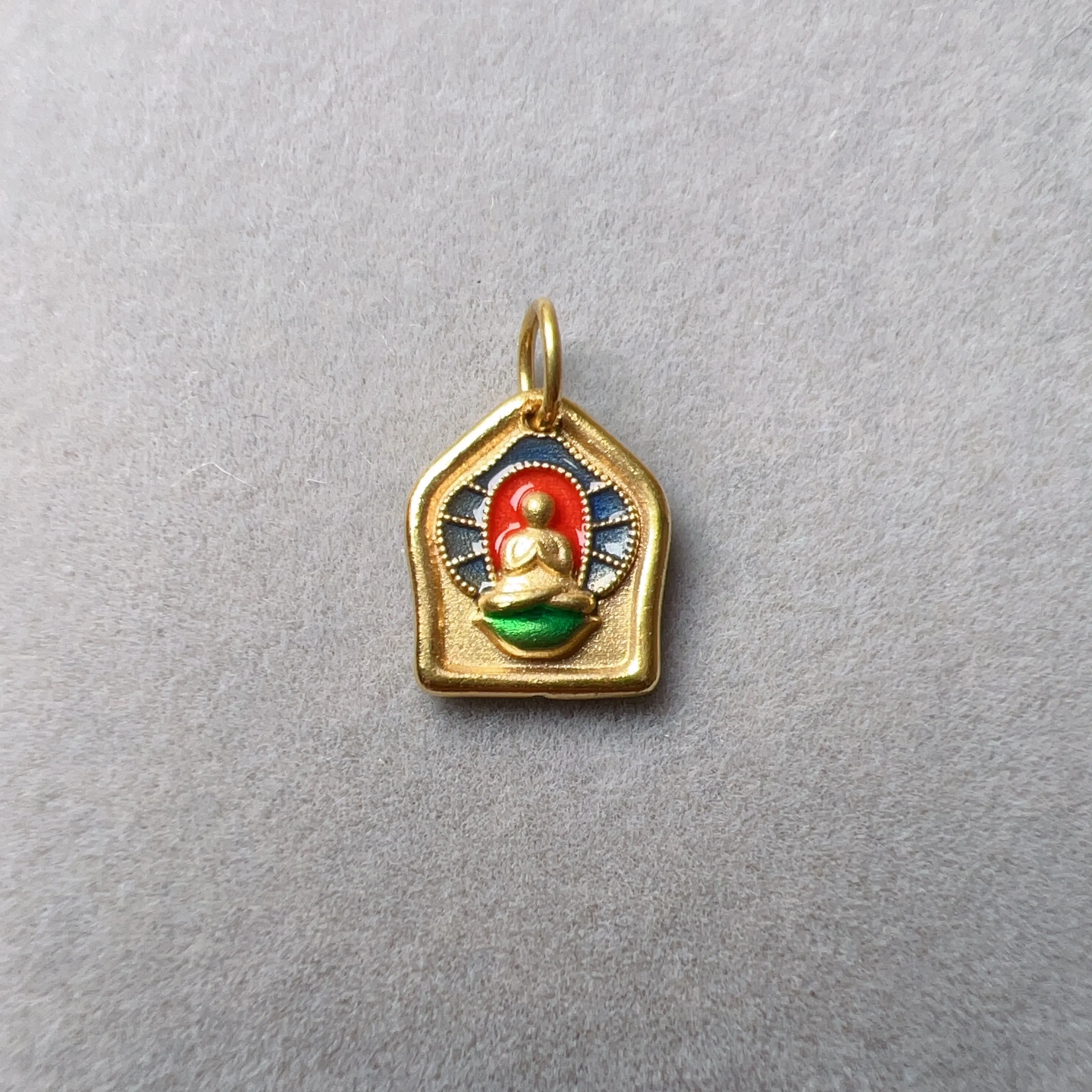 18K Yellow Gold Sakyamuni Buddha Six Mantra Symbols Hand-painted Pendants for DIY Jewelry Projects