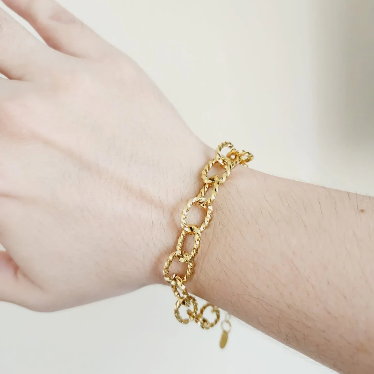 Ella Dainty Bracelet