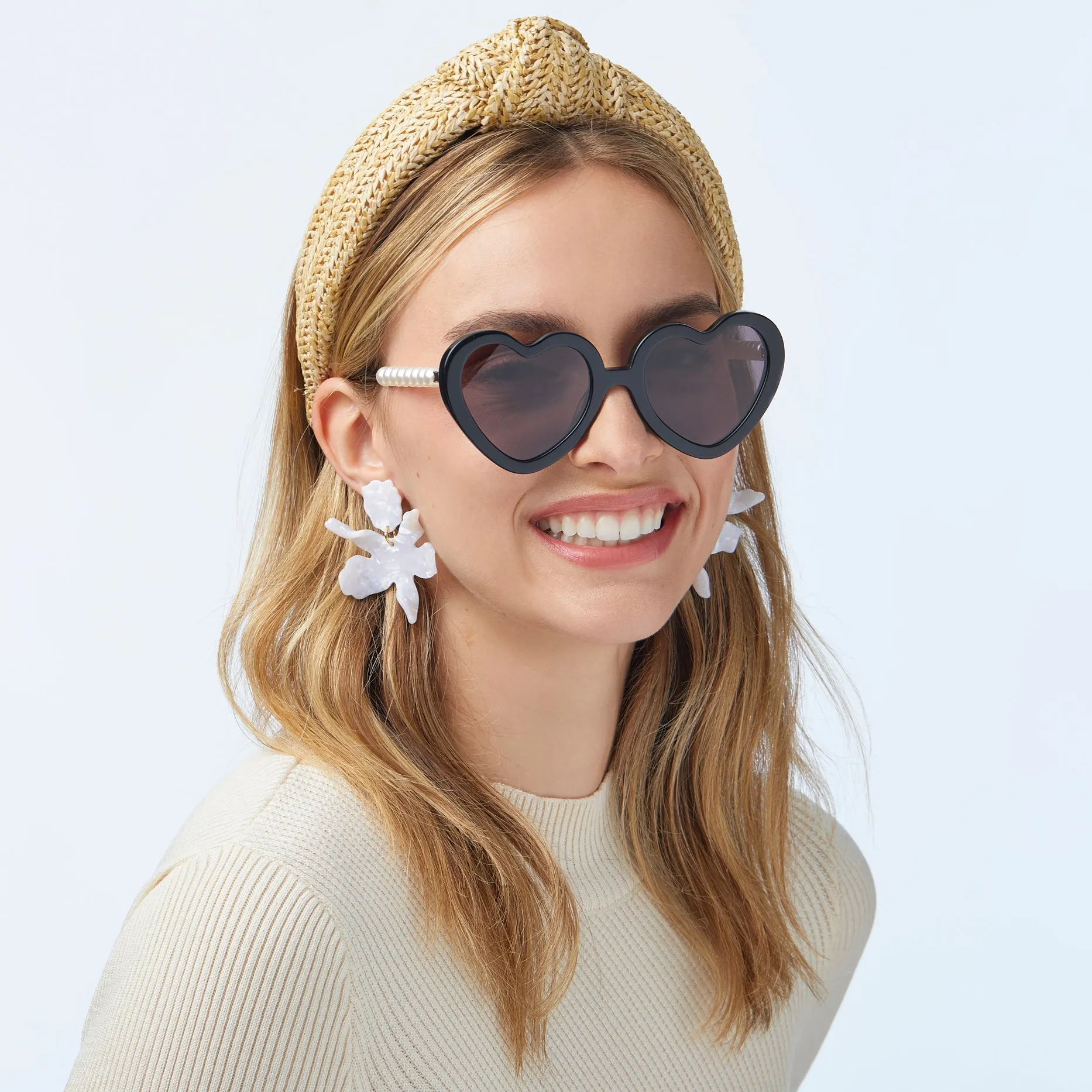 JET PEARL SWEETHEART SUNGLASSES