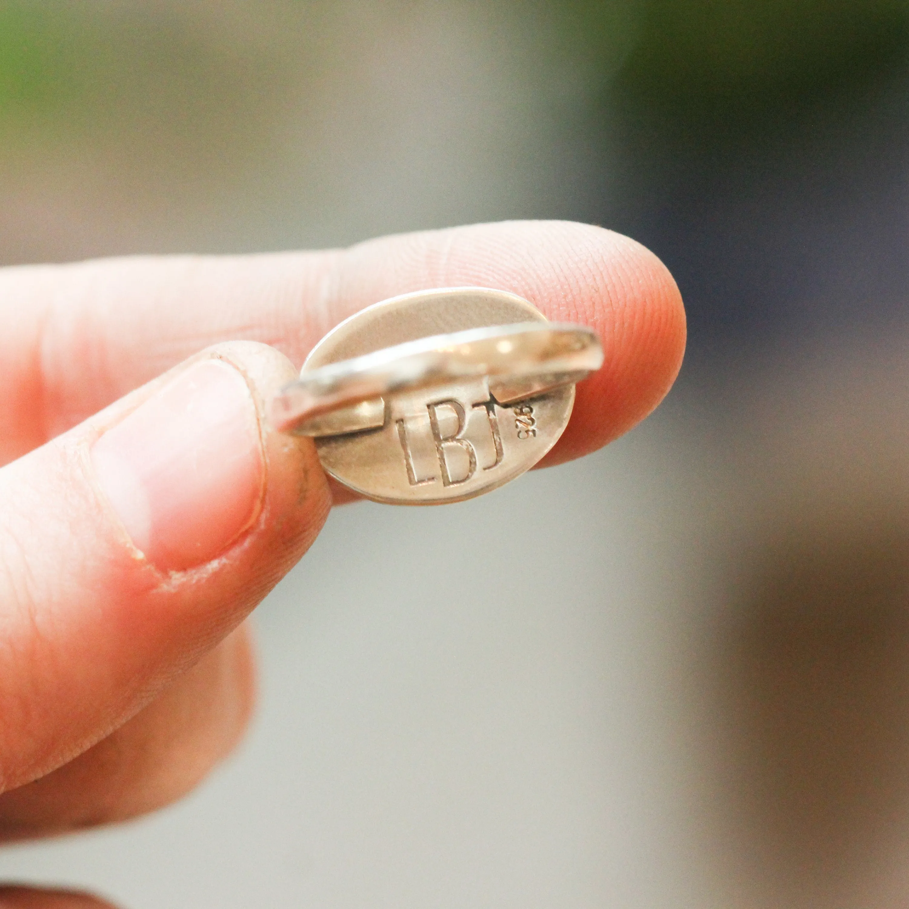 Labradorite Ring - .925 Sterling Silver - East West Oval Ring - Silversmith Ring