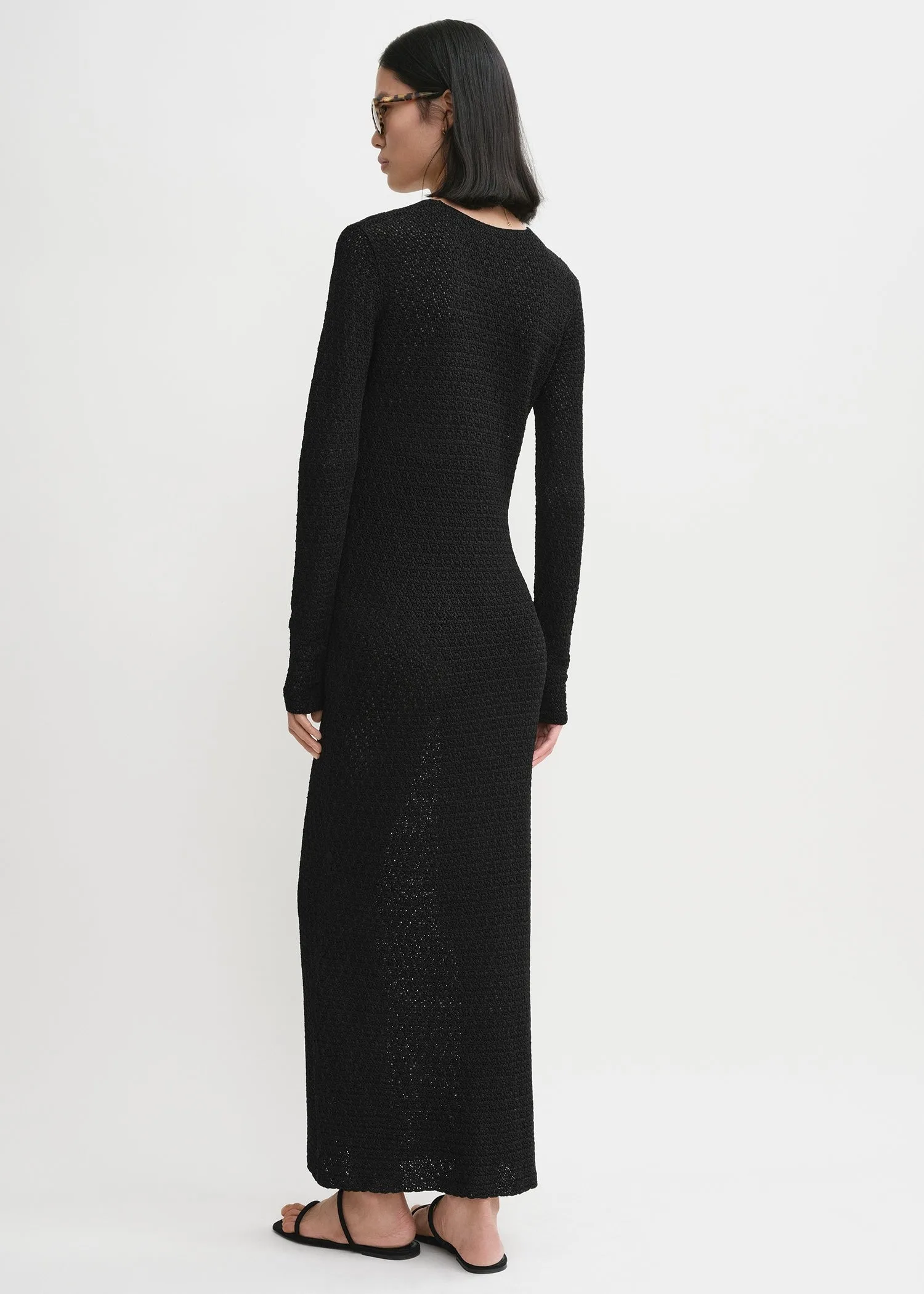 Long-sleeve crochet dress black