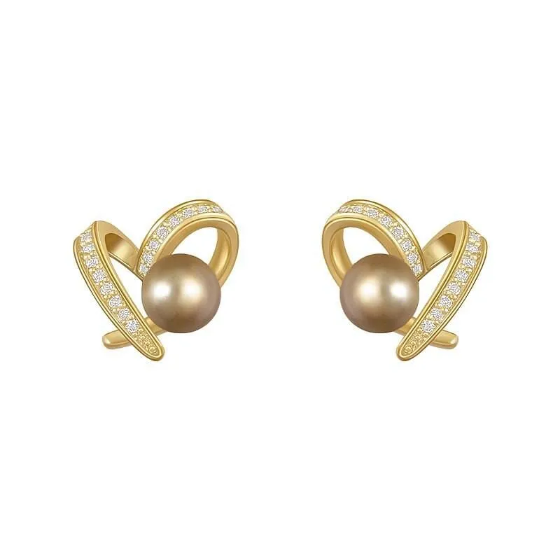 Luxury Elegant Heart Pearl Stud Earrings