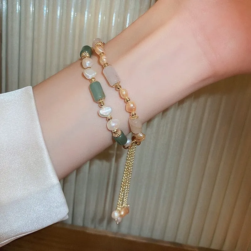 Pretty Freshwater Pearl and Jade Stone Bracelet