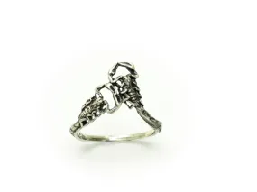 Scorpion apex ring