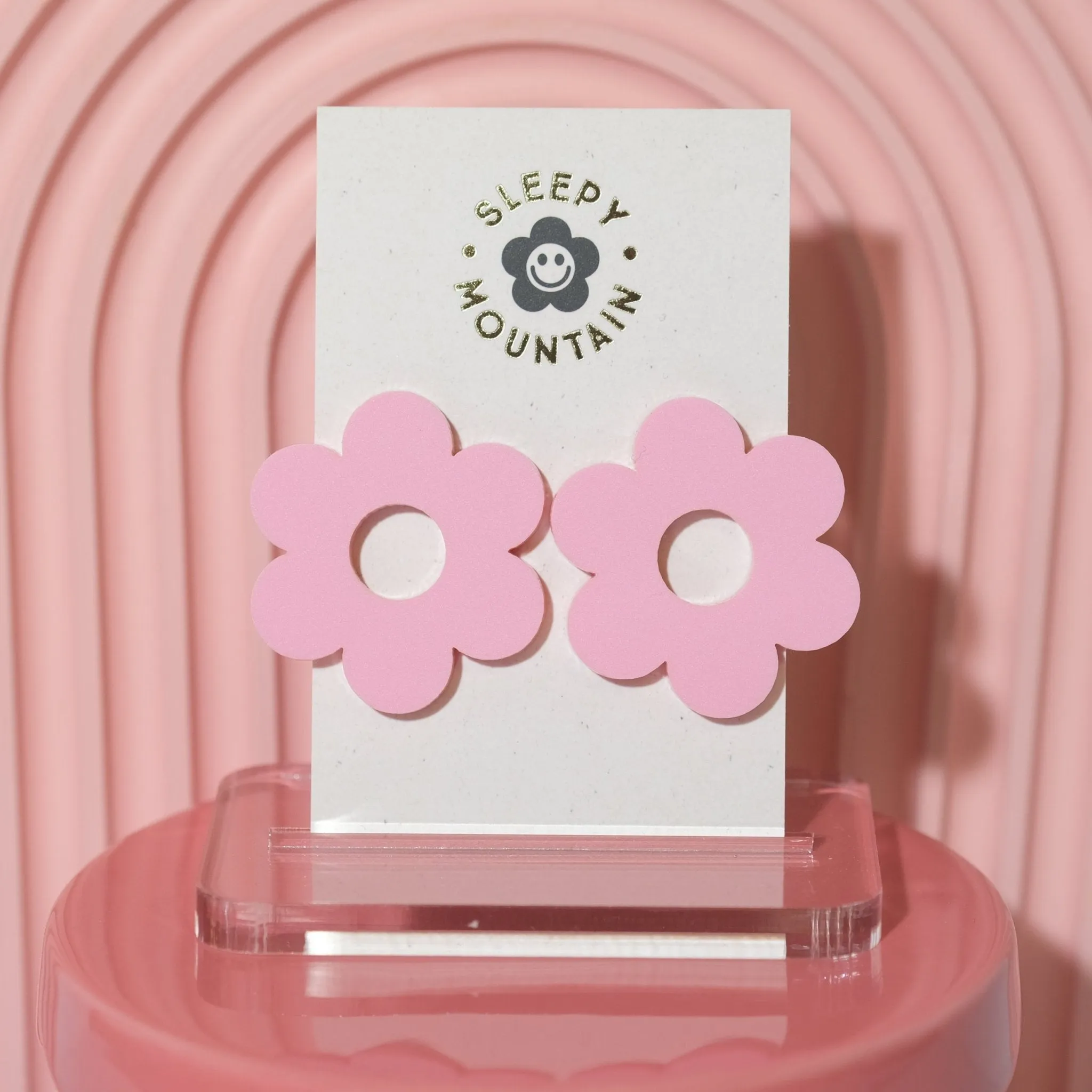 Statement daisy big stud earrings in pink