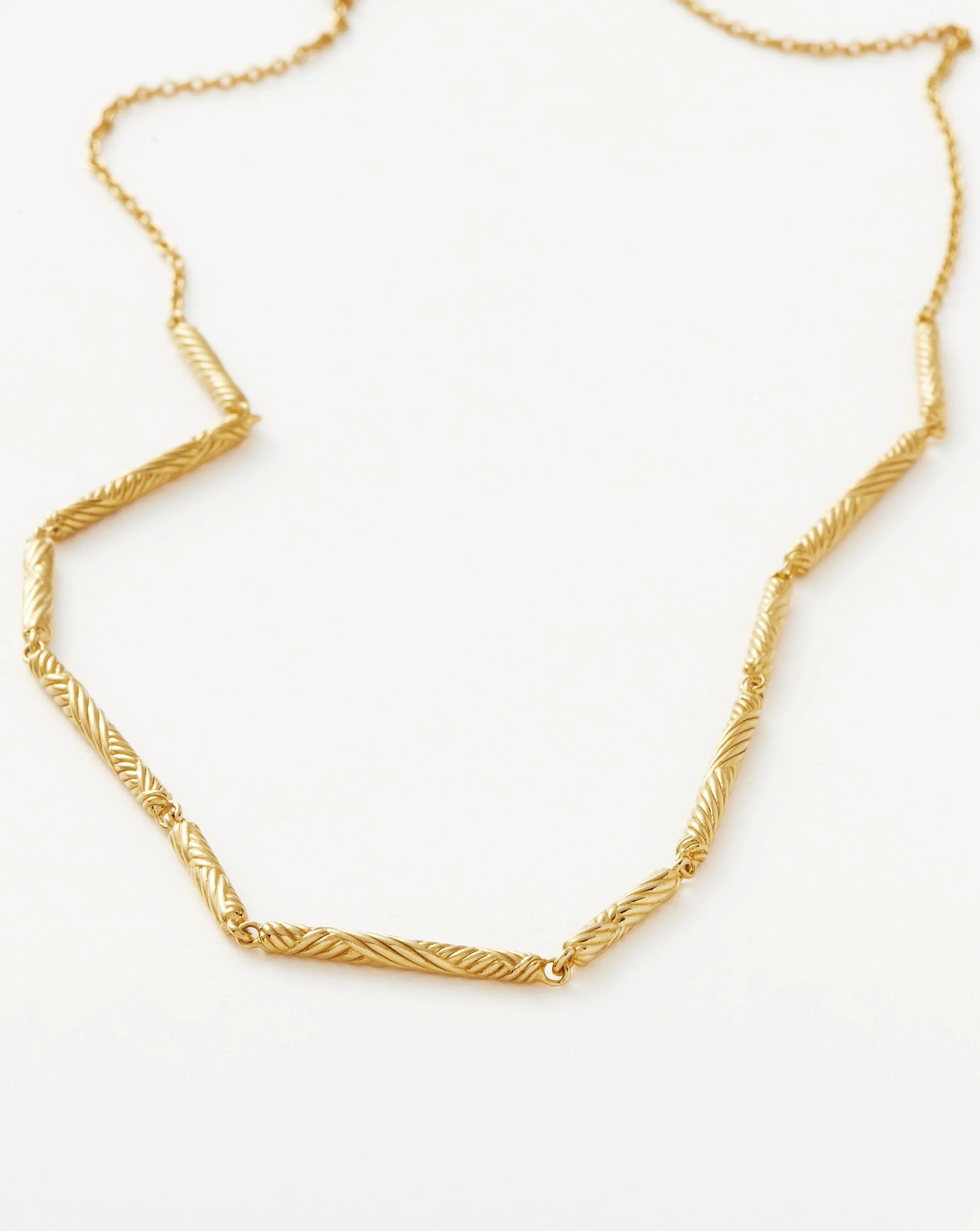 Wavy Ridge Chain Choker